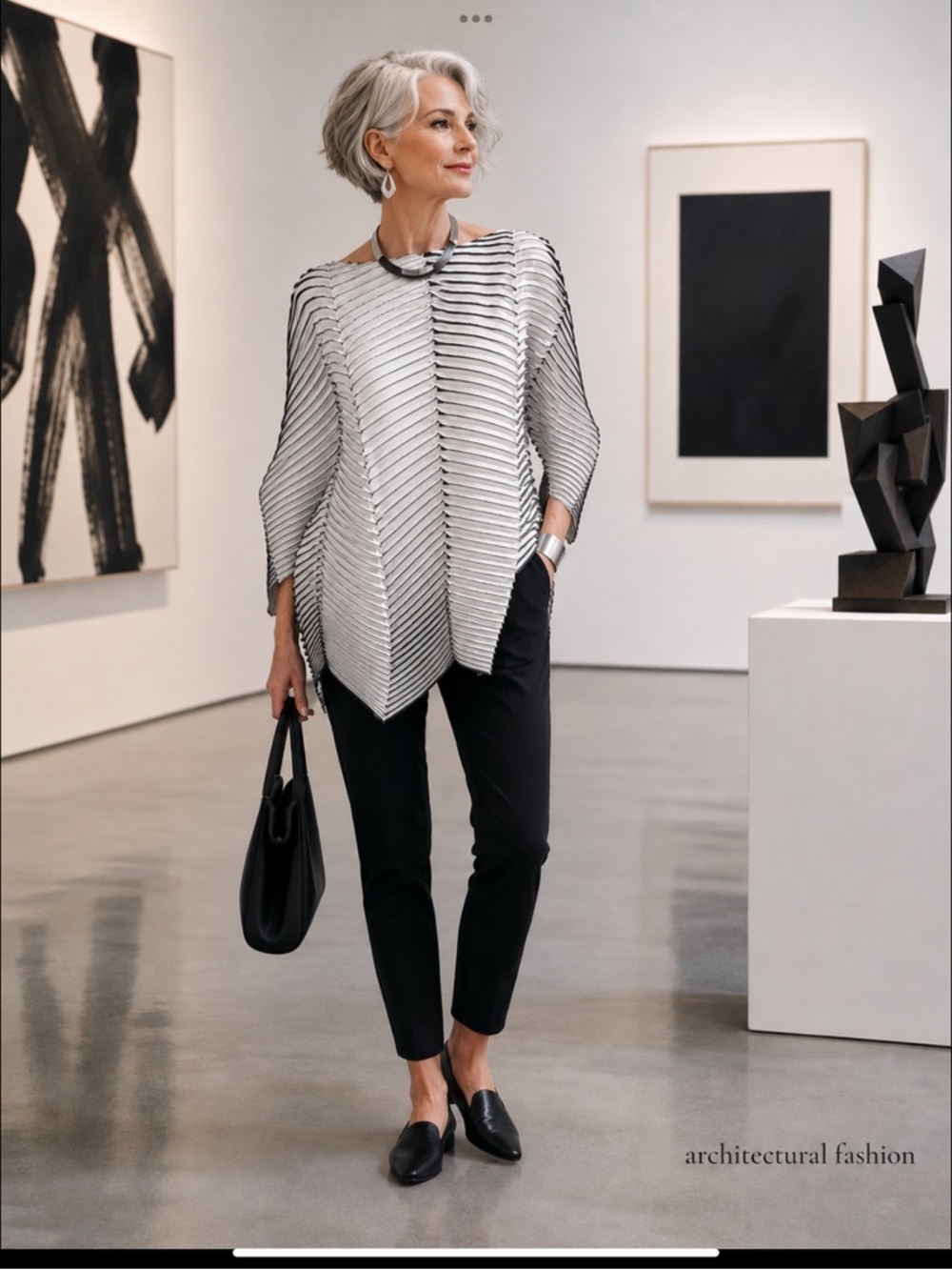 Pleatshop Wearable Art Chevron Pleated Architectural Tunic Blouse Black White